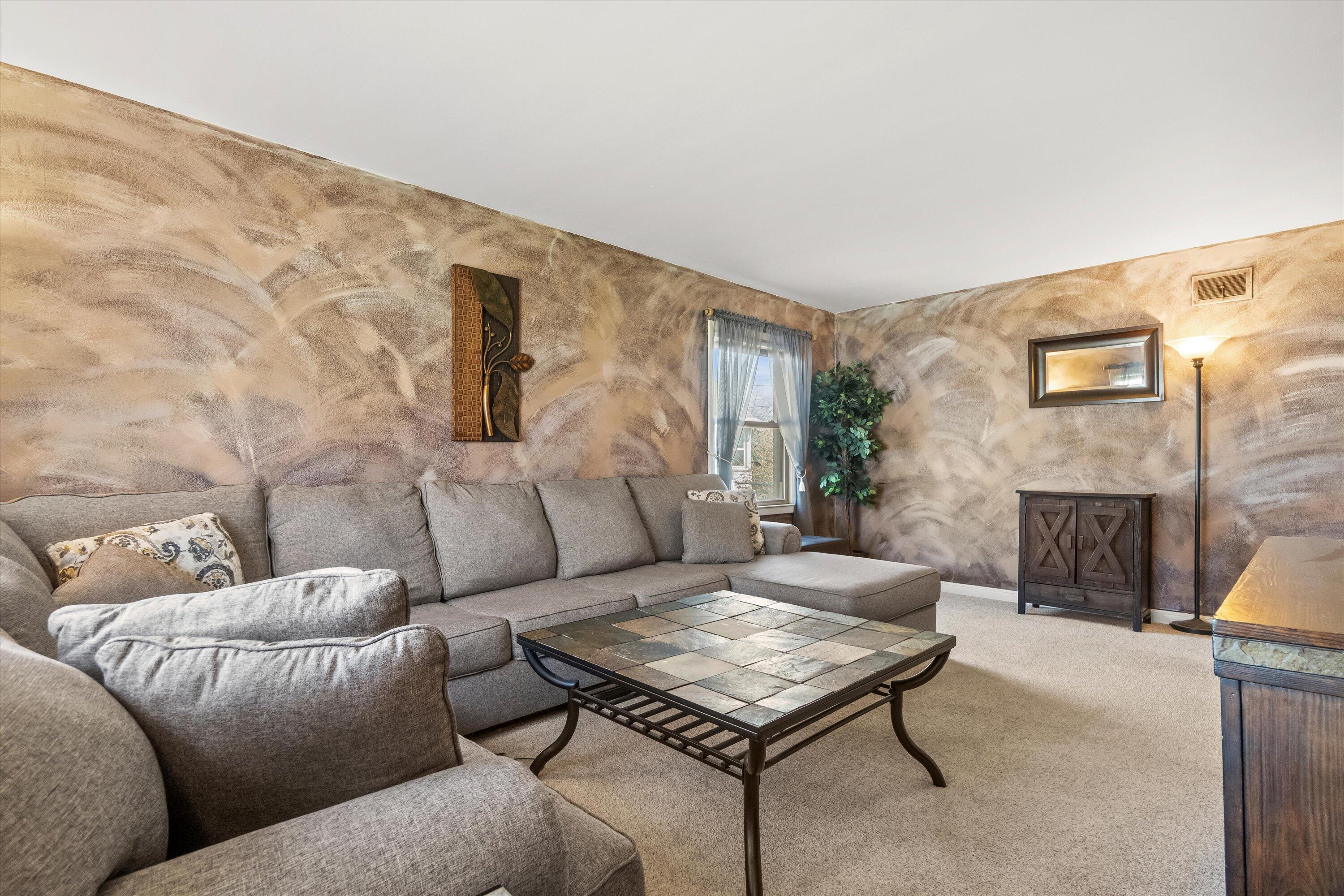 3810 North 86th Street Milwaukee, WI 53222 - Photo 9 of 22 11-DSC06811