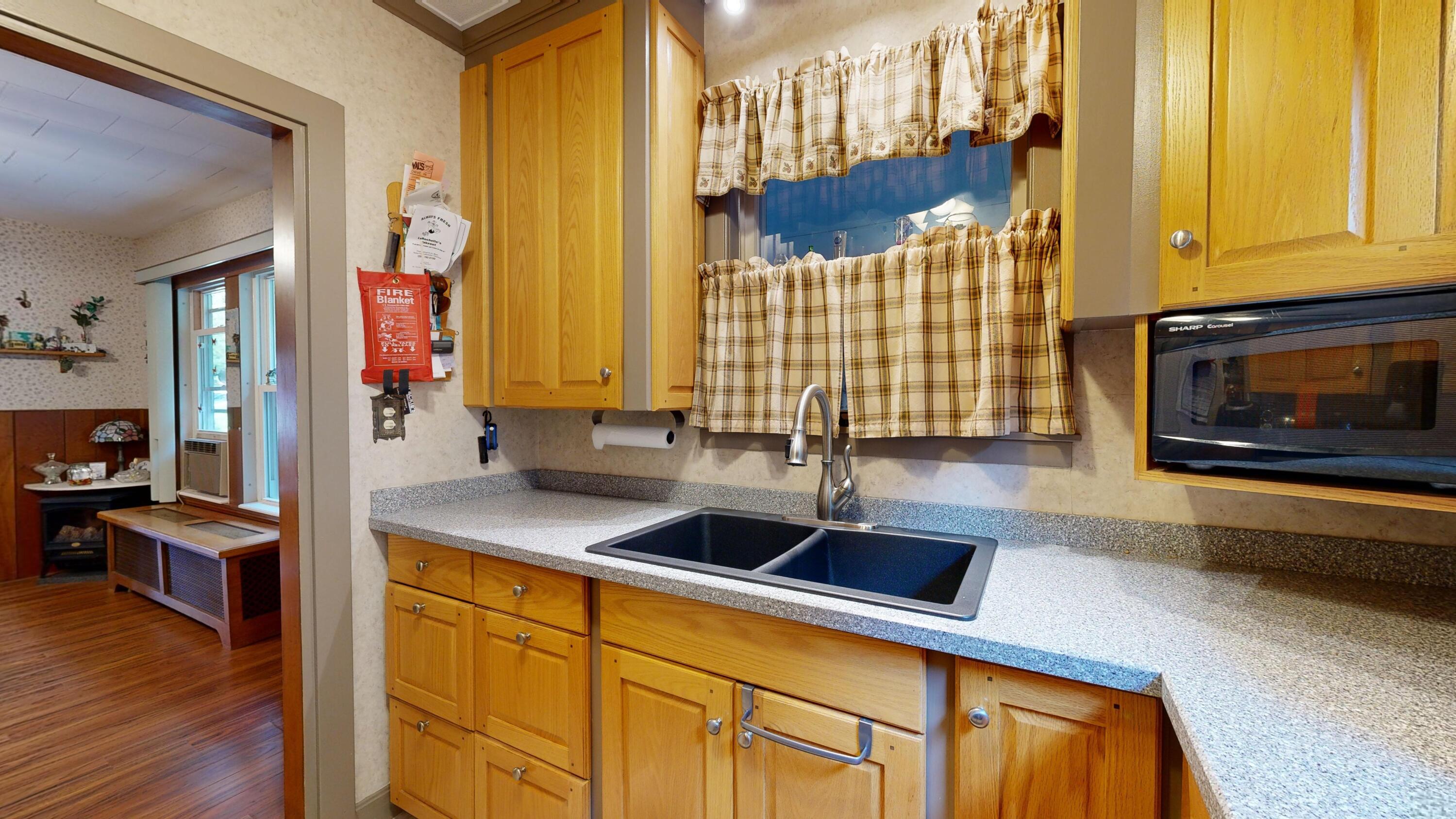 129 Rosedale Street Lewiston, ME 04240 - Photo 8 of 43 Kitchen