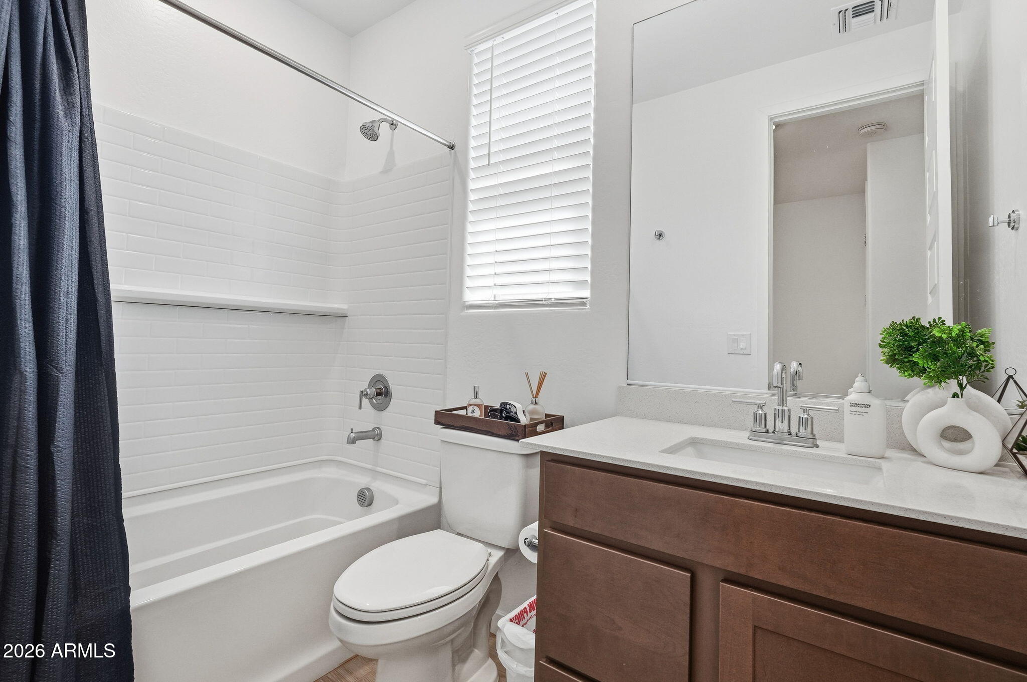 4572 East French Road San Tan Valley, AZ 85143 - Photo 20 of 41 Guest Bath