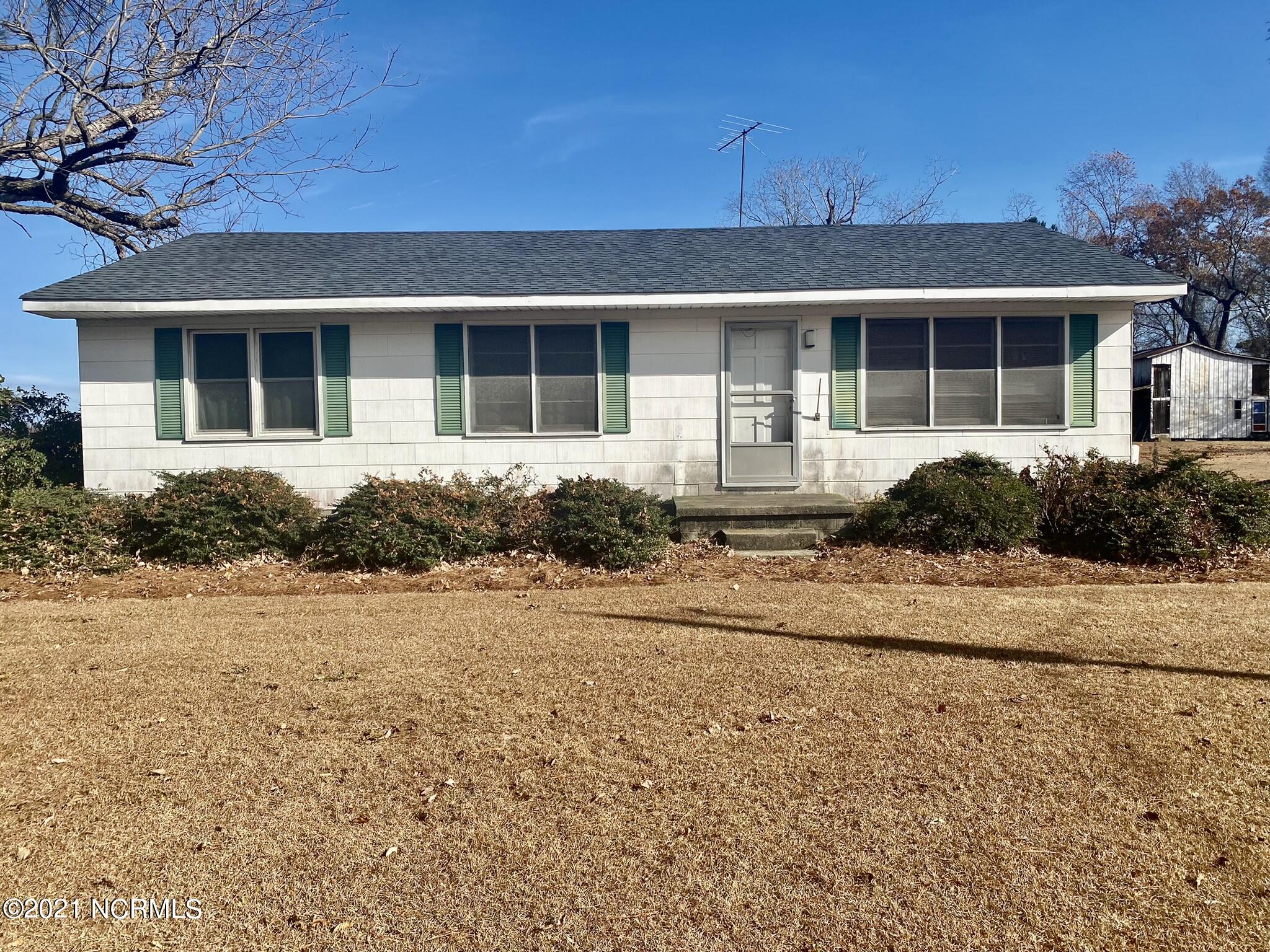 1433 McCaskey Road Williamston, NC 27892 - Photo 1 of 26 IMG_0919