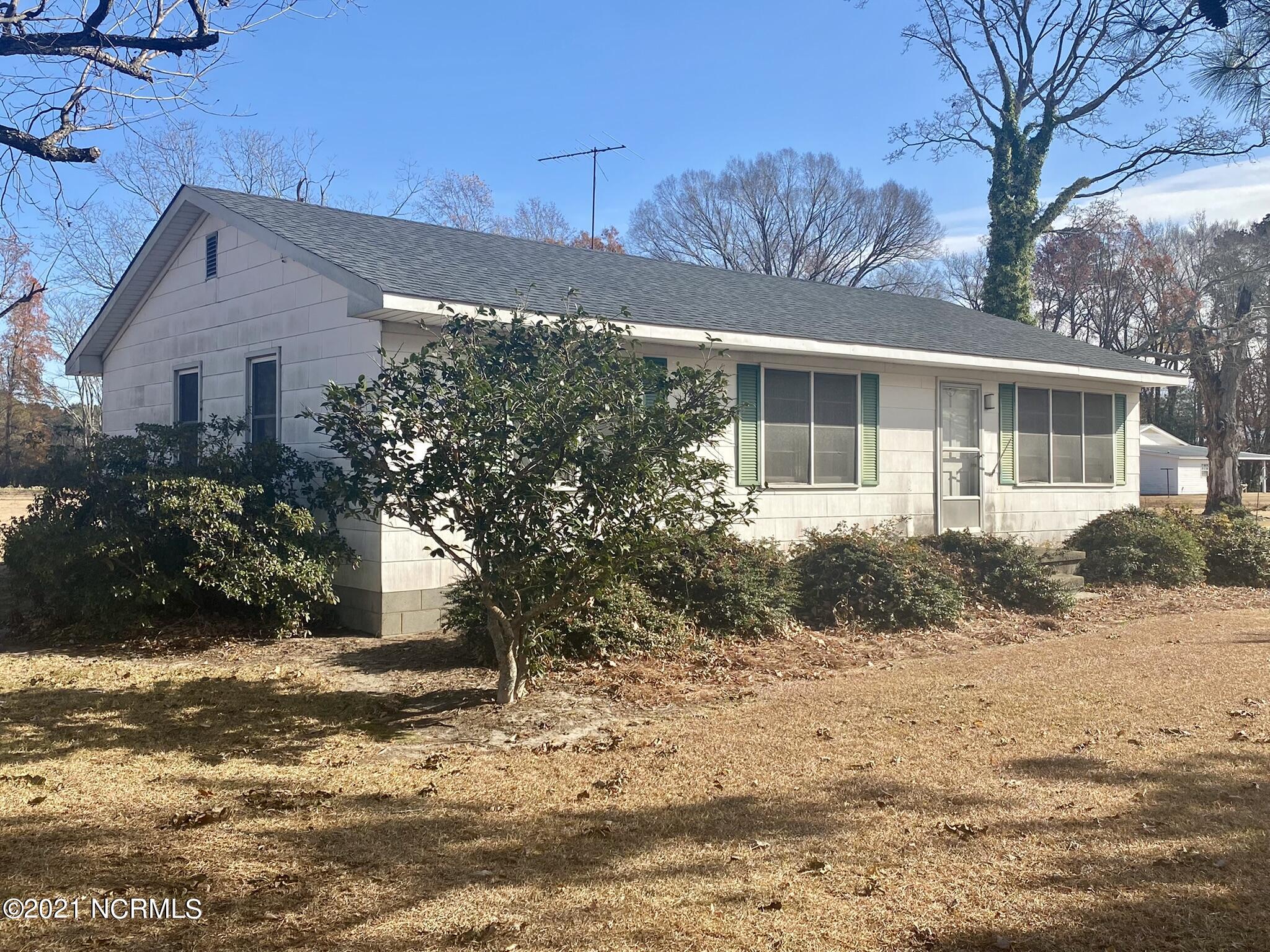 1433 McCaskey Road Williamston, NC 27892 - Photo 2 of 26 IMG_0920