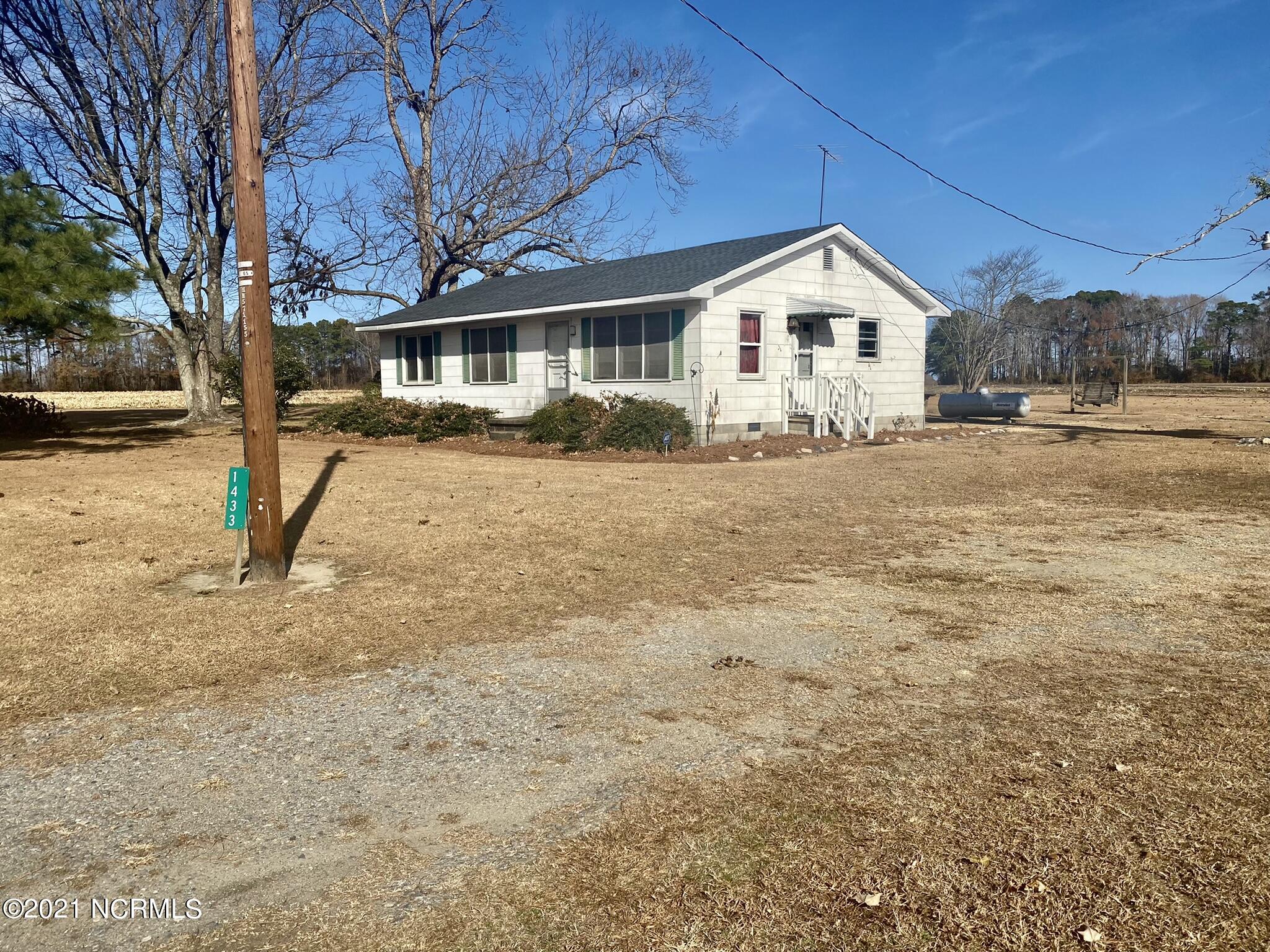 1433 McCaskey Road Williamston, NC 27892 - Photo 3 of 26 IMG_0918