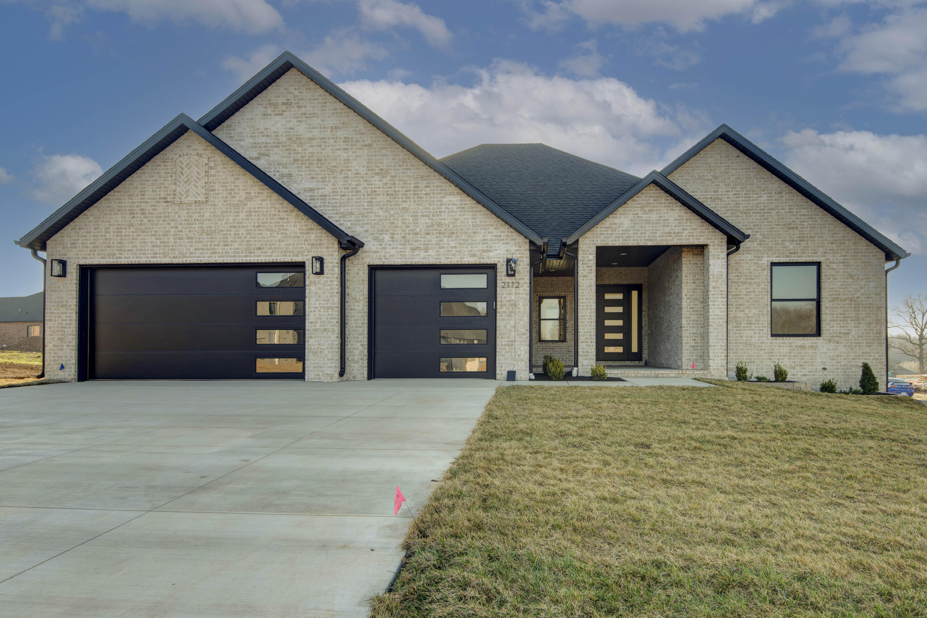 2112 East Sun Valley Lane Springfield, MO 65802 - Photo 1 of 1 Reshoot (1)