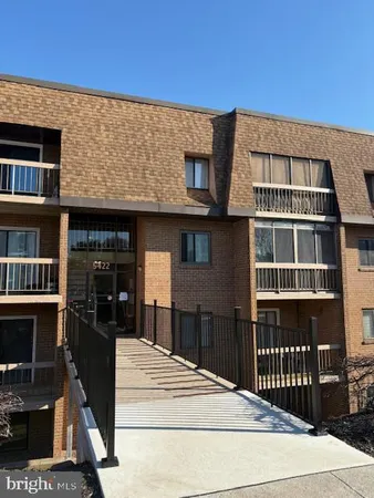 $197,999 | 5422 Valley Green Drive, Unit B3, Wilmington, DE 19808