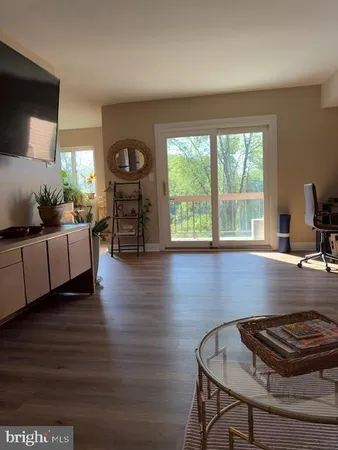 $197,999 | 5422 Valley Green Drive, Unit B3, Wilmington, DE 19808