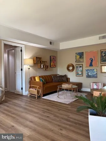 $197,999 | 5422 Valley Green Drive, Unit B3, Wilmington, DE 19808