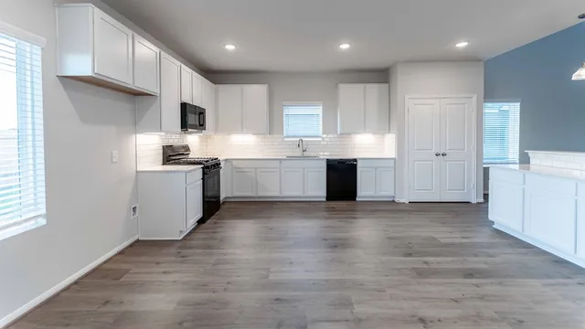 $446,000 | 280 Yosemite Drive, Kyle, TX 78640