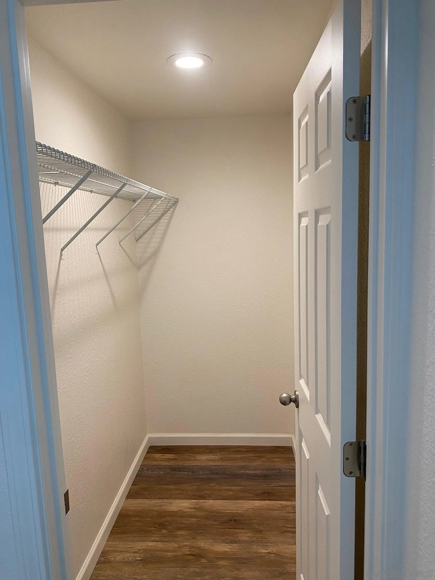 6480 Katherine Road, Unit 88 Simi Valley, CA 93063 - Photo 11 of 15 a view of a small space