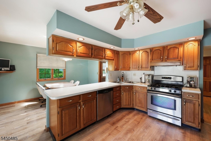 41 Watson Road Fanwood, NJ 07023 - Photo 10 of 38 Gallery Image 10