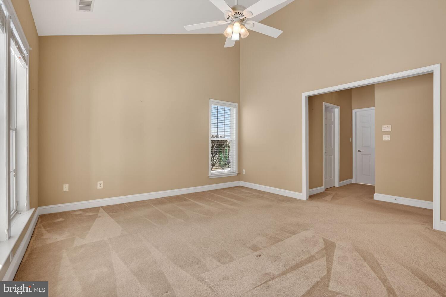 6767 Derby Run Way Gainesville, VA 20155 - Photo 11 of 37 a view of an empty room with a window