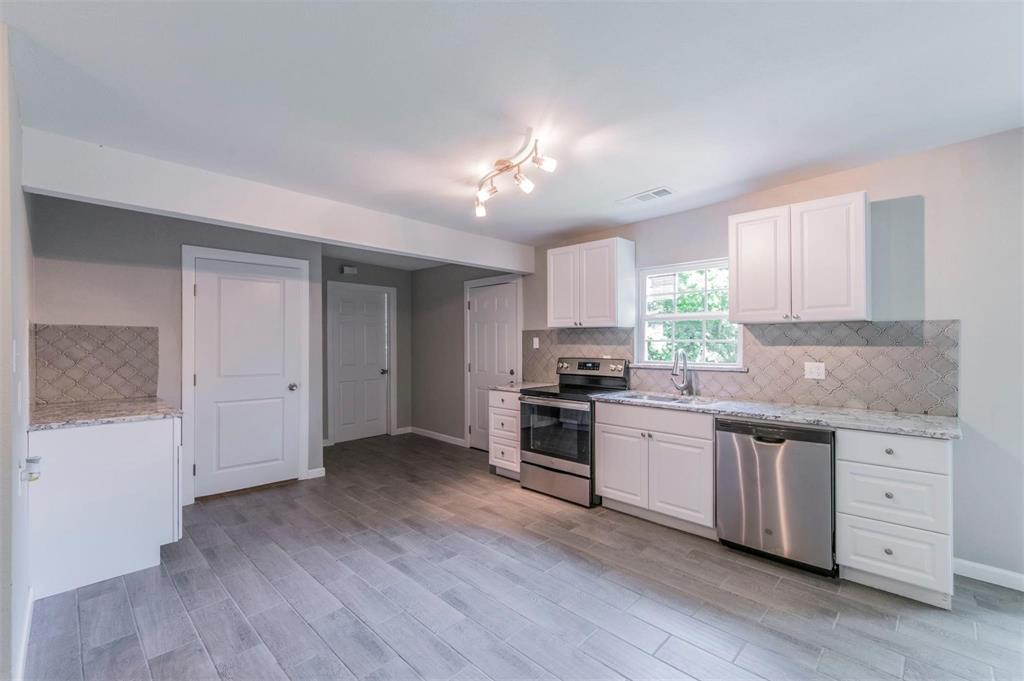 4613 Reed Street Fort Worth, TX 76119 - Photo 8 of 23