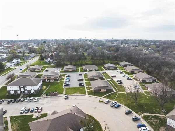 $2,700,000 | 515 East 7th Street, Maryville, MO 64468