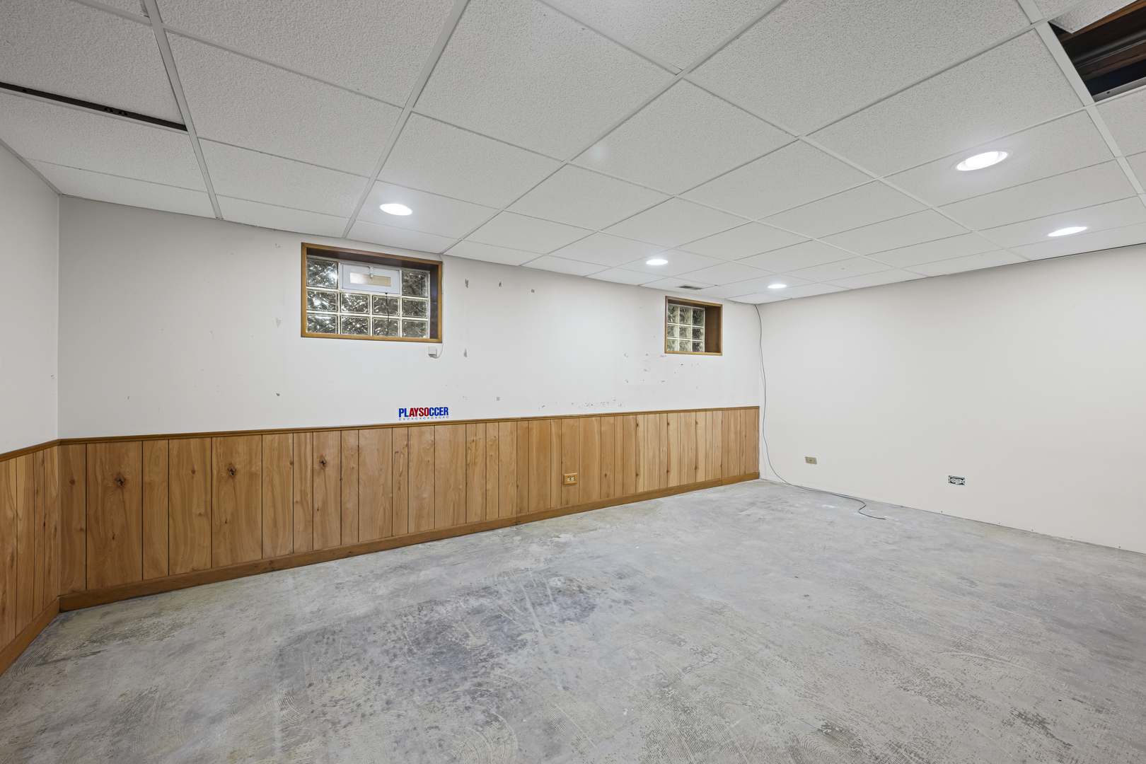 1125 Hohlfelder Road Glencoe, IL 60022 - Photo 17 of 25 a view of an empty room