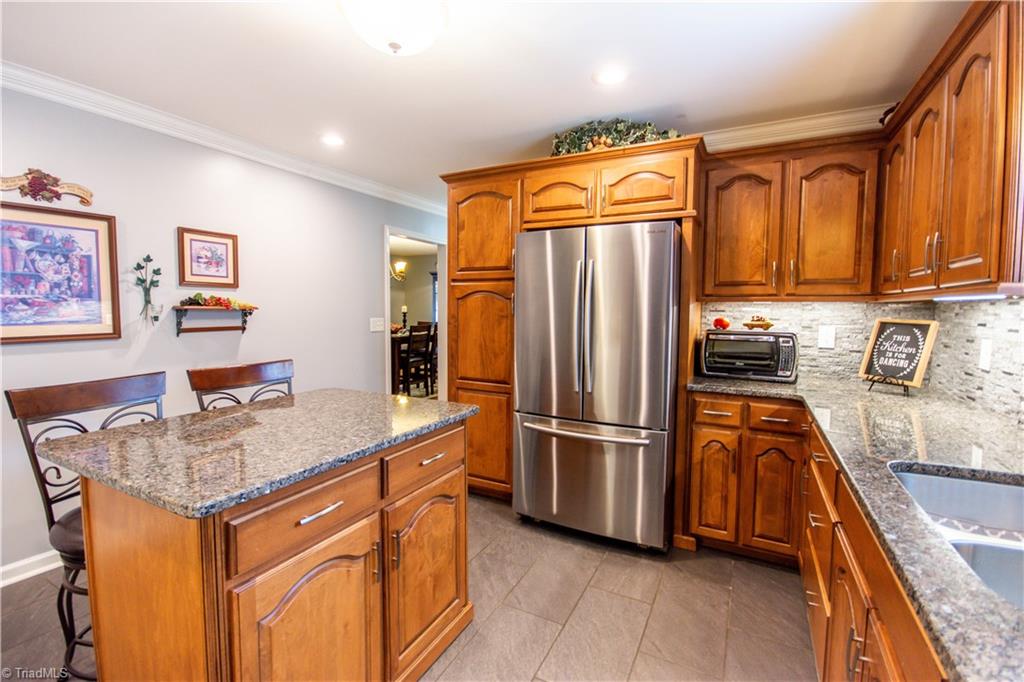 312 River Run Road Statesville, NC 28625 - Photo 14 of 50 Gallery Image 14