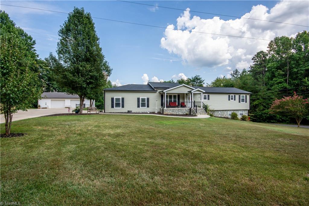 312 River Run Road Statesville, NC 28625 - Photo 4 of 50 Gallery Image 4