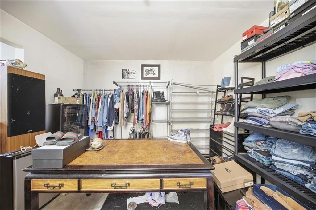 6283 Susan Lane Doraville, GA 30340 - Photo 24 of 34 a room with gym equipment