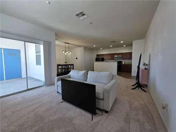 $205,000 | 4437 Dover Straight Street, Unit 302, Las Vegas, NV 89115