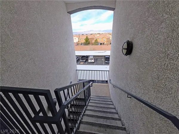 $205,000 | 4437 Dover Straight Street, Unit 302, Las Vegas, NV 89115