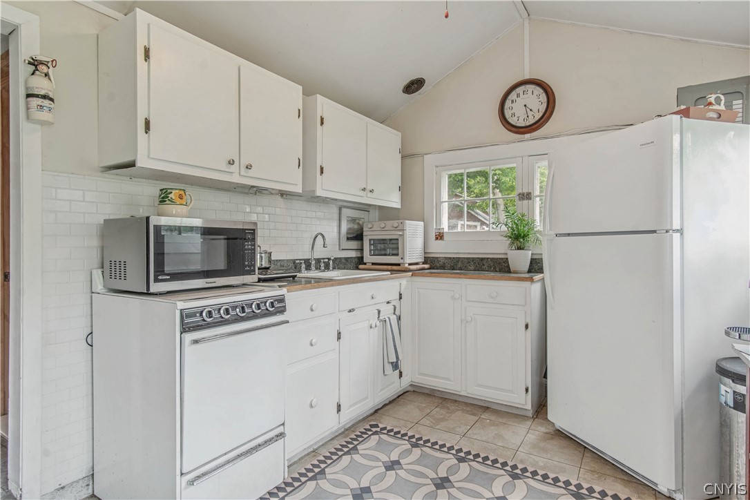 12359 Grey Stone Road Henderson, NY 13650 - Photo 4 of 50