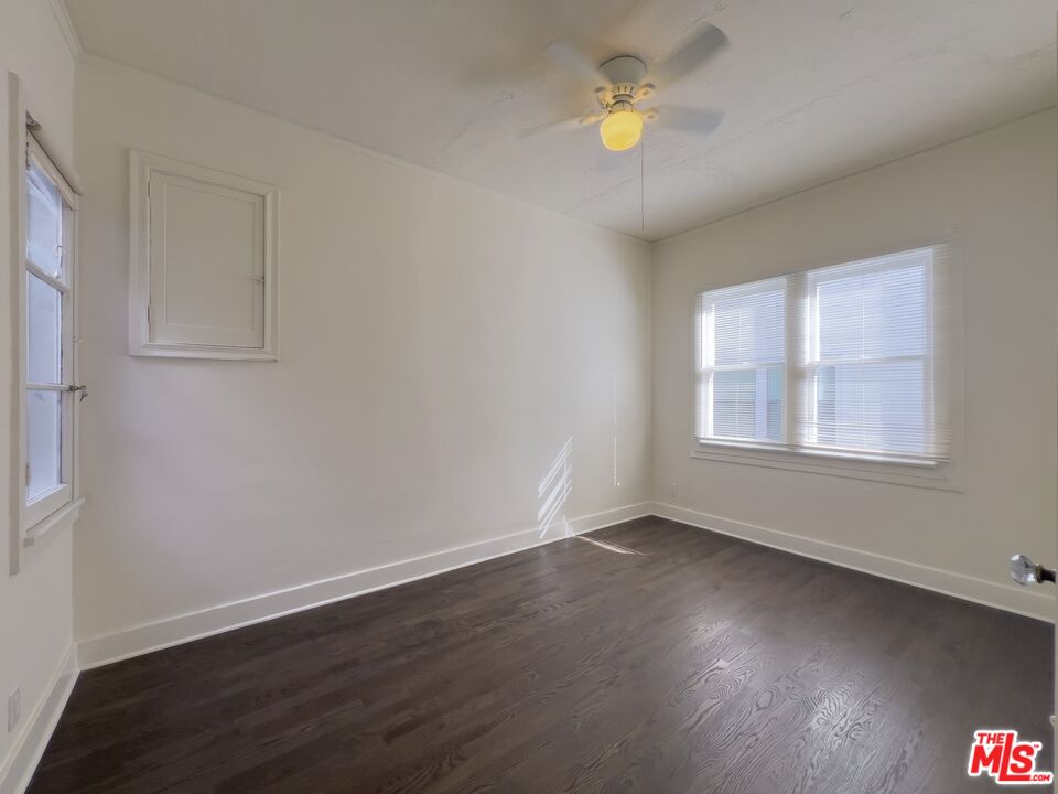 1532 Rosalia Road, Unit 3/4 Los Angeles, CA 90027 - Photo 11 of 17