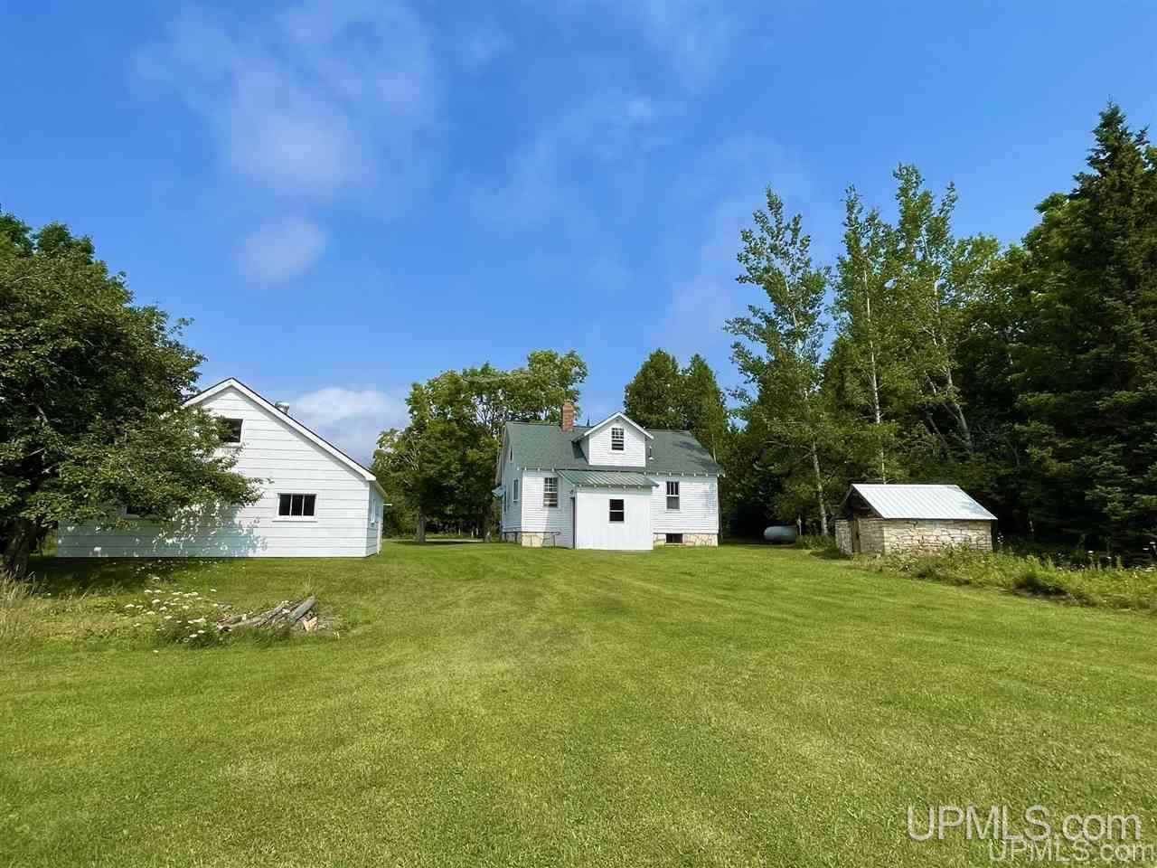5348 W River Road Manistique, MI 49854 - Photo 2 of 49 Gallery Image 2