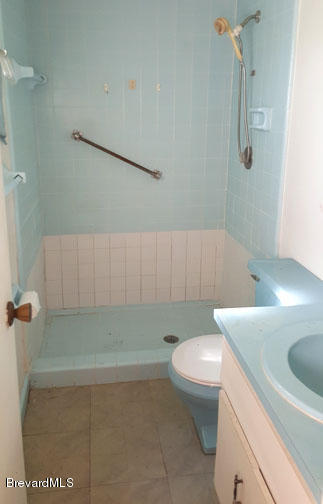 1336 Cromey Road Northeast Palm Bay, FL 32905 - Photo 15 of 25 Master Bath