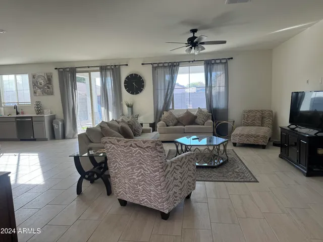 $4,995 | 11445 West Edgemont Avenue, Avondale, AZ 85392