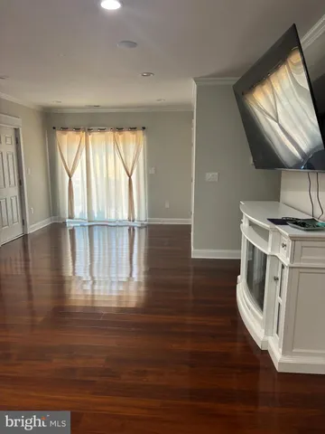 $999,900 | 20150 Dairy Lane, Sterling, VA 20165