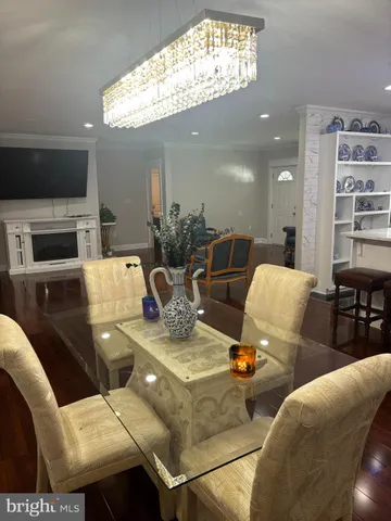 $999,900 | 20150 Dairy Lane, Sterling, VA 20165