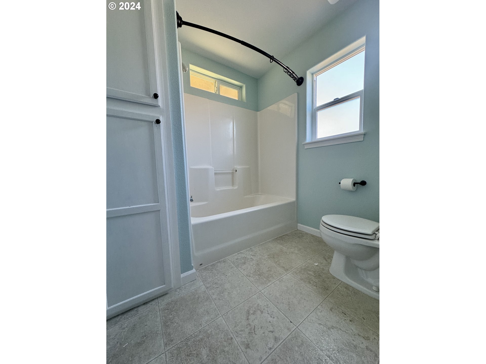 448 Gentry Loop Myrtle Creek, OR 97457 - Photo 8 of 23 Bathroom, Attached