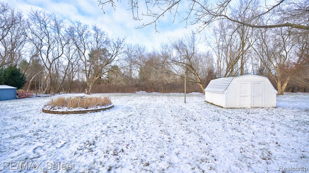 10223 North Jennings Road Clio, MI 48420 - Photo 4 of 42