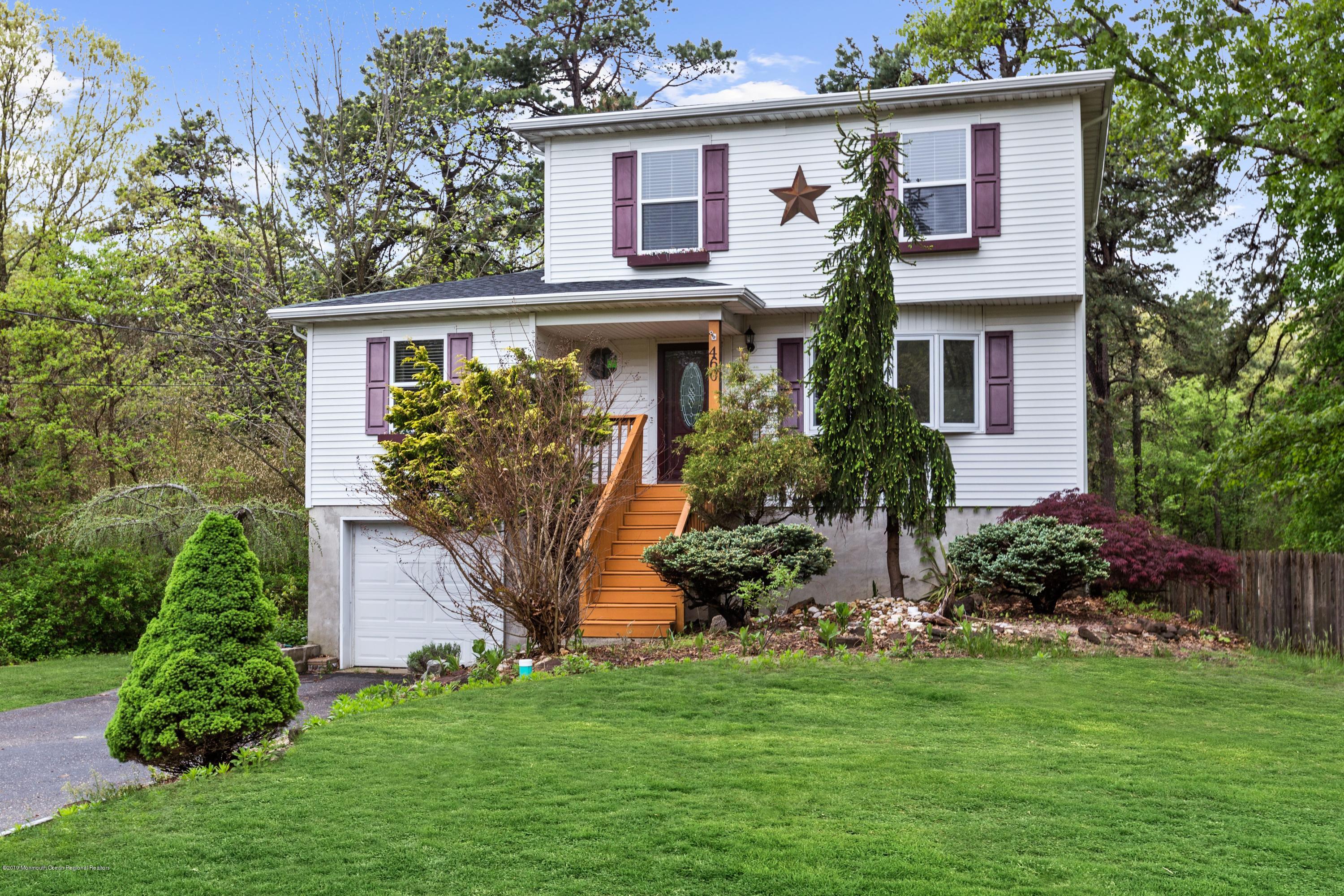 a front view of house with yard