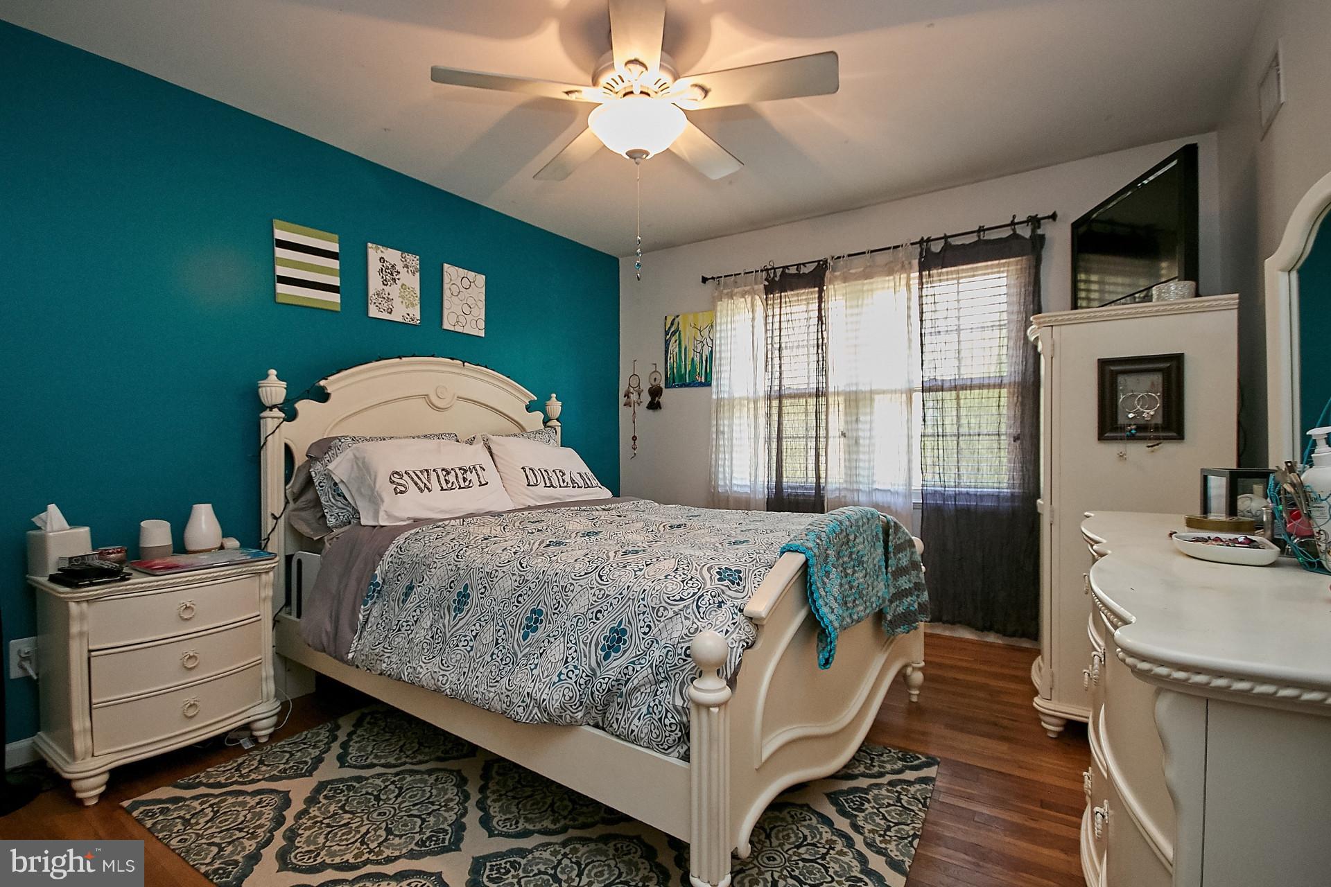 5959 Queenston Street Springfield, VA 22152 - Photo 20 of 30 Bedroom