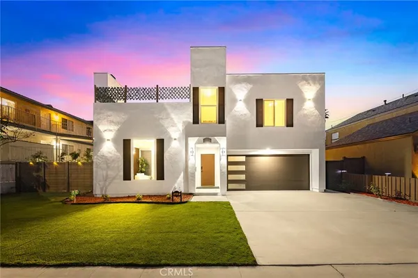 $1,398,888 | 1081 Loma Avenue, Long Beach, CA 90804