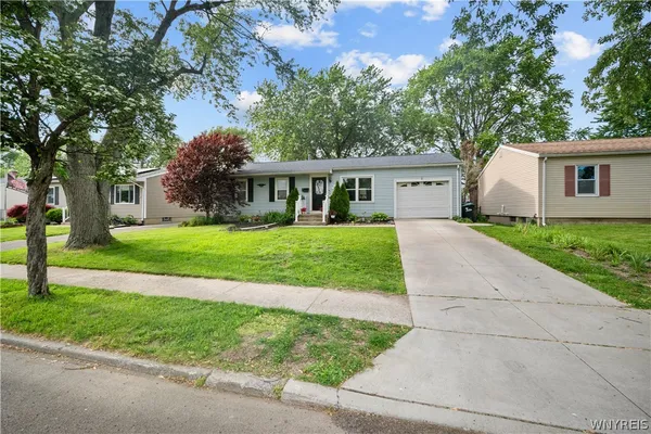 $224,900 | 334 Desmond Drive, Tonawanda, NY 14150