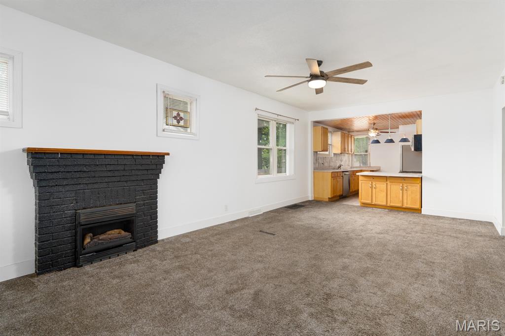100 West 3rd Street Hartford, IL 62048 - Photo 14 of 38