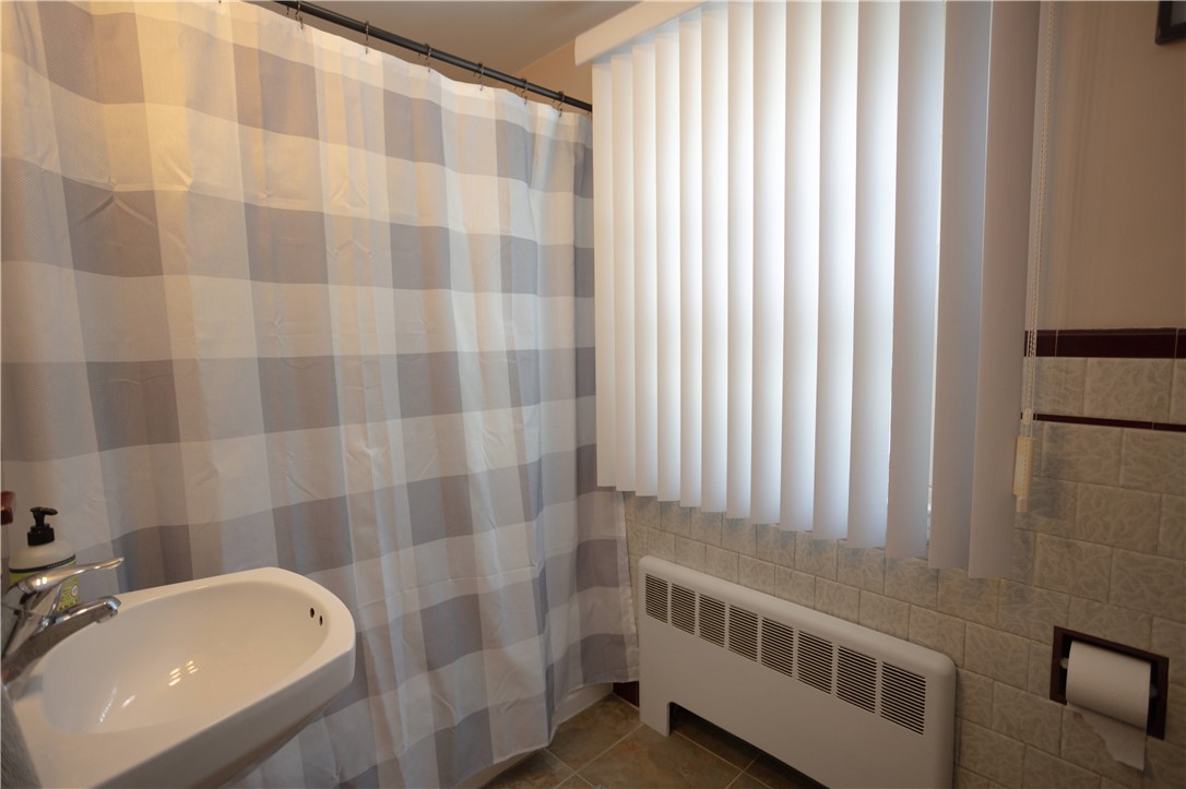 245 Lansdowne Road Warwick, RI 02888 - Photo 27 of 34 Gallery Image 27