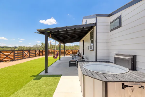 $789,000 | 1534 Pasture Spring Road, Harper, TX 78631