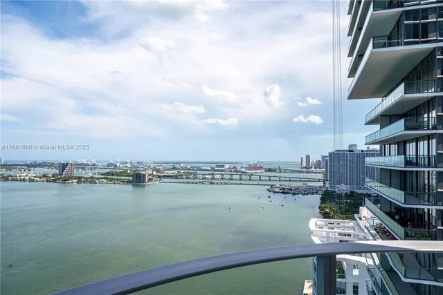 $17,000 | 700 Northeast 24th Street, Unit 2807, Miami, FL 33137
