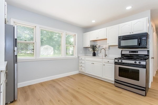 19 Rayburn Road Stoughton, MA 02072 - Photo 5 of 17 Gallery Image 5