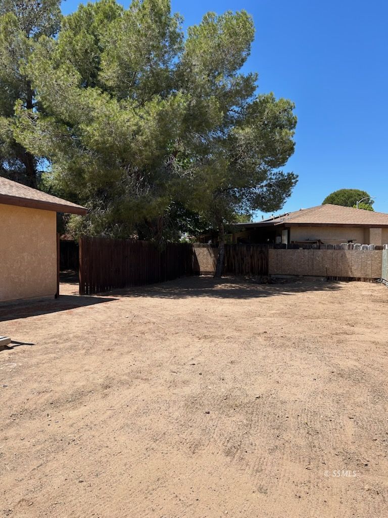 1127 North Mono Court Ridgecrest, CA 93555 - Photo 18 of 19