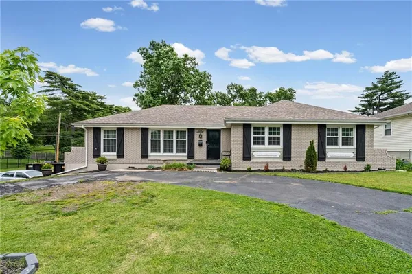 $350,000 | 6901 Bluejacket Street, Shawnee, KS 66203