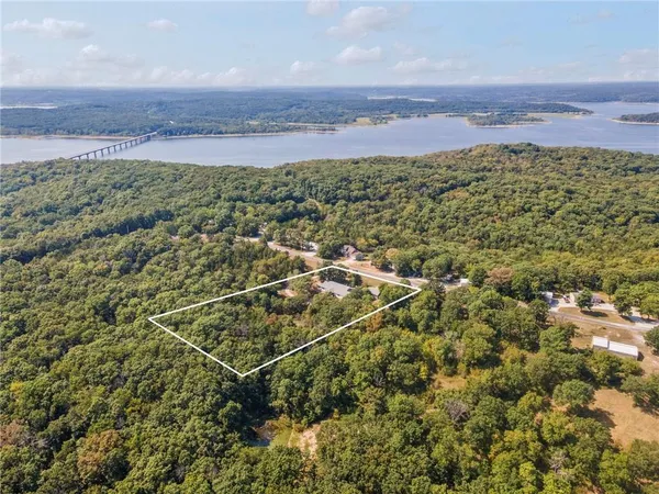 $399,900 | 17537 Mockingbird Road, Warsaw, MO 65355