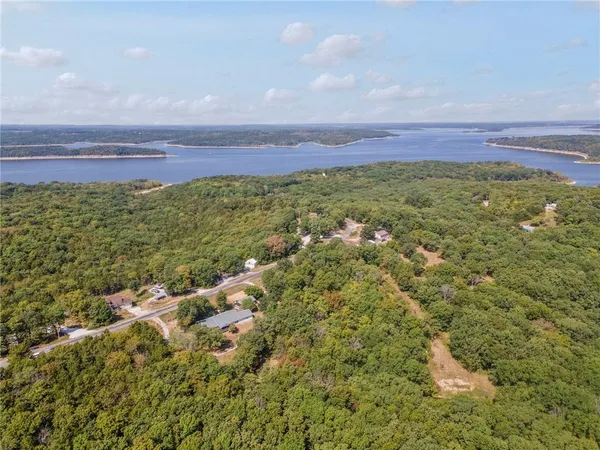 $399,900 | 17537 Mockingbird Road, Warsaw, MO 65355