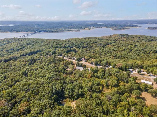 $399,900 | 17537 Mockingbird Road, Warsaw, MO 65355