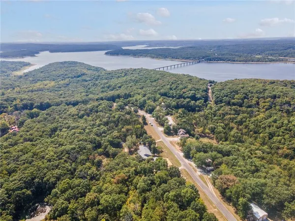 $399,900 | 17537 Mockingbird Road, Warsaw, MO 65355