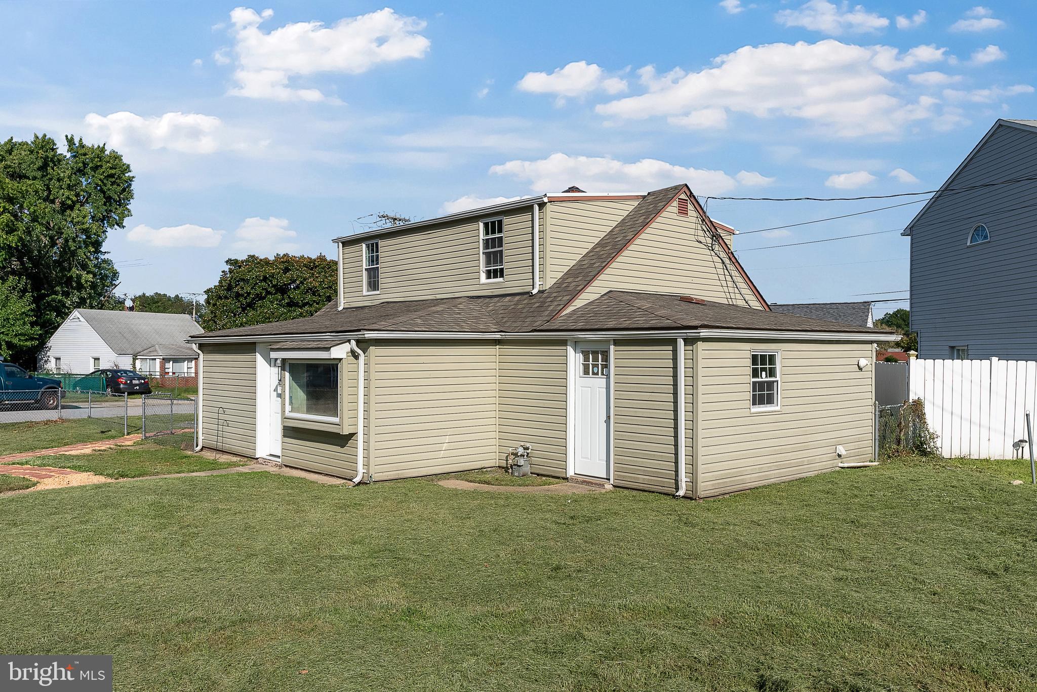 3301 Sollers Point Road Baltimore, MD 21222 - Photo 2 of 23