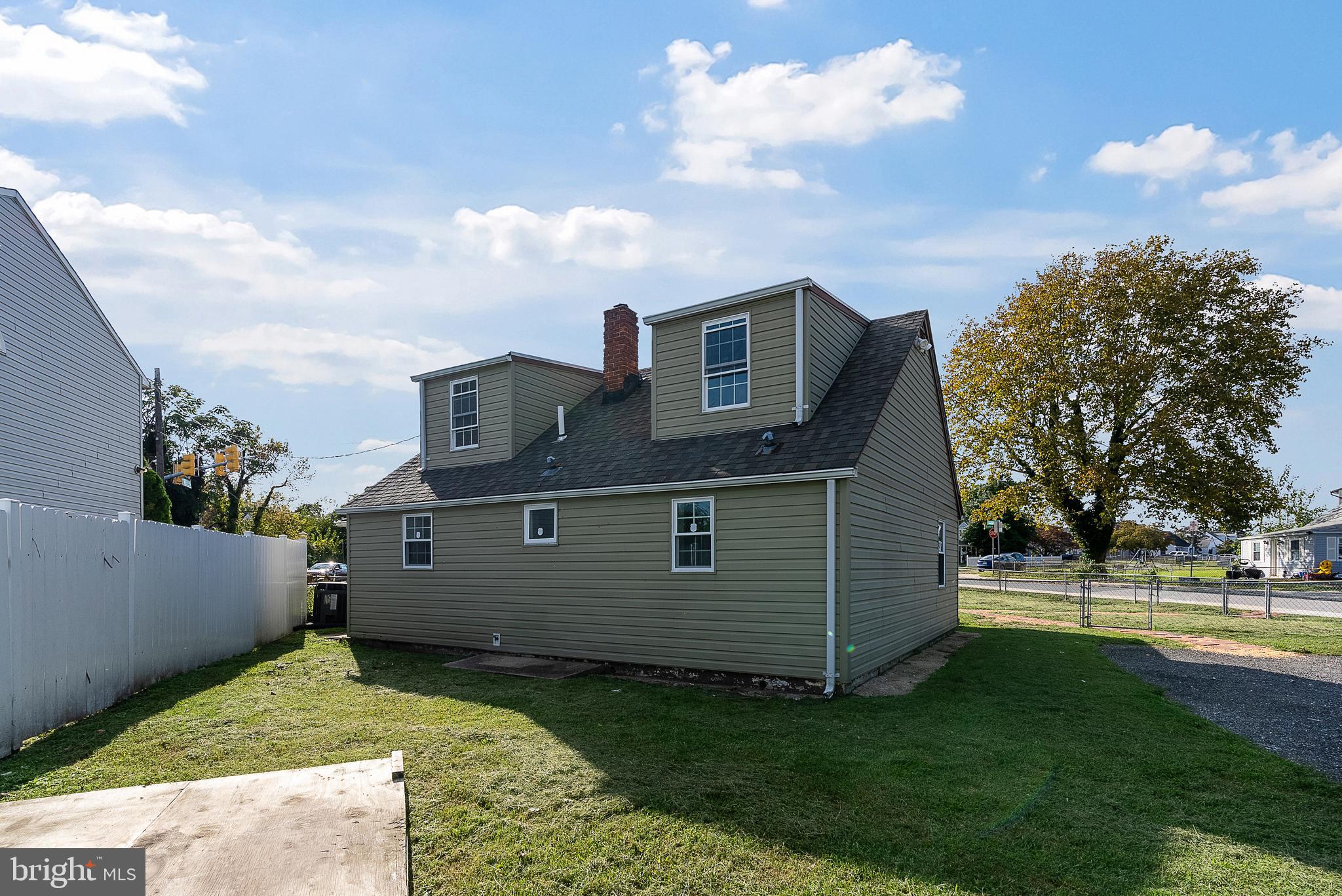 3301 Sollers Point Road Baltimore, MD 21222 - Photo 5 of 23