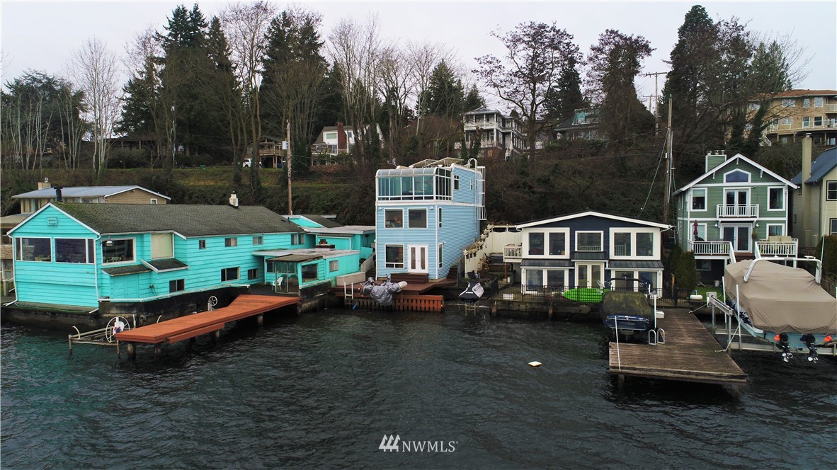 10358 Riviera Place Northeast Seattle, WA 98125 - Photo 21 of 25 Gallery Image 21