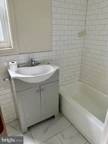 $199,900 | 65 Asbury Street, Trenton, NJ 08611